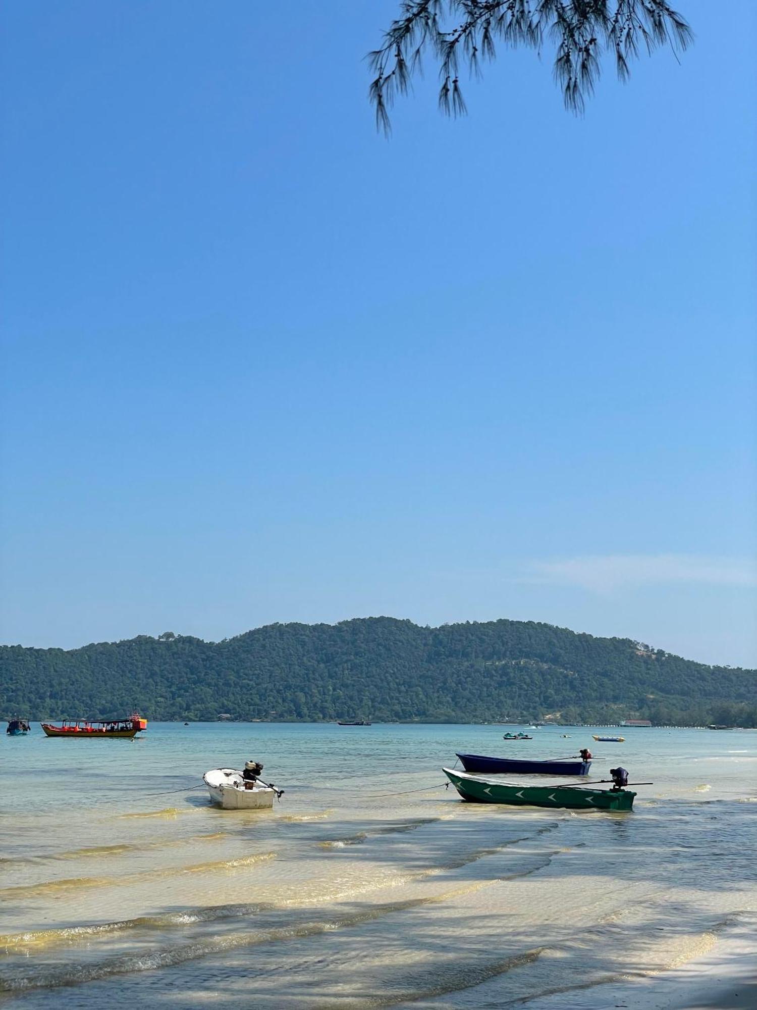 Albergue The Big Easy Koh Rong Samloem Koh Rong Sanloem Exterior foto