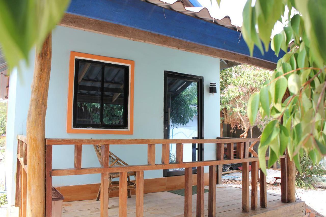 Albergue The Big Easy Koh Rong Samloem Koh Rong Sanloem Exterior foto